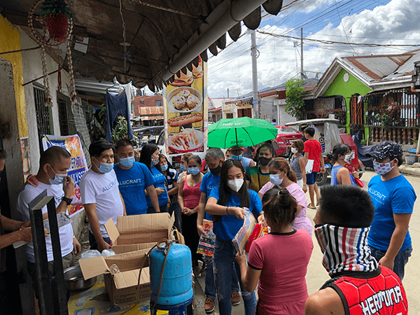 Alucraft team providing relief support in Manila